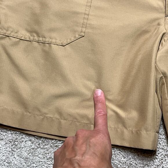 Patagonia Shorts Womens 12 Tan Beige Zip Snap Closure Hiking Lightweight Active - Picture 11 of 12